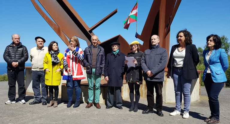 Erkoreka participa en el homenaje a La Marina de Guerra Auxiliar de Euzkadi organizado por la asociacin 