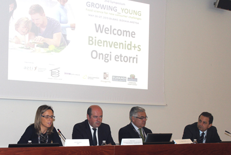 Bittor Oroz en la inauguración de Growing Young