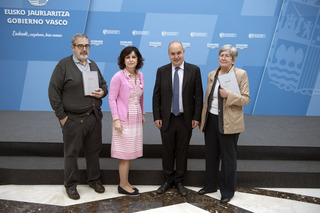 De izquierda a derecha: Koldo San Sebastin, Marian Elorza, Gorka lvarez Aranburu y  Estbaliz Ruiz de Azua