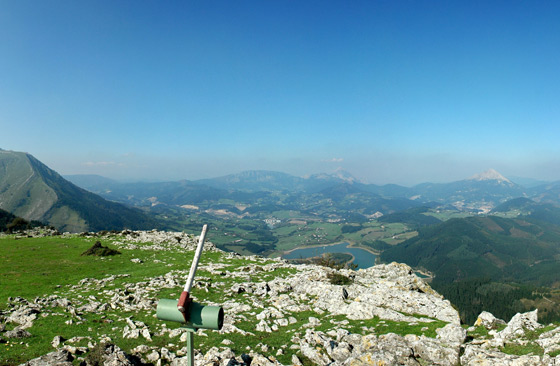 Vista panormica de la Sierra de Elgea