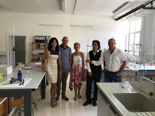Olatz Garamendi, Administrazio eta Zerbitzuen sailburuordea, Koldo Goitia, Lekeitioko alkatea, Garbi�e Saenz de Buruaga, Ispasterko alkatea, Andeka Uriarte, Iturriotz Institutuko zuzendaria, eta Jesus Anakabe, Mendexako alkatea