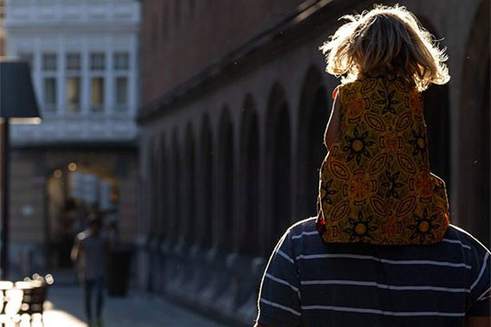 Azkuna Zentroak pixkanaka suspertzen jarraitzen du, eta Lantegia.ideien laborategia eta mediatekako mailegu zerbitzua ireki ditu