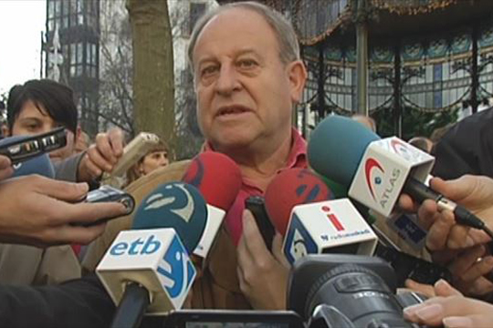 Xabier Mendiguren Bereziartu idazlea eta itzultzailea hil da 78 urterekin