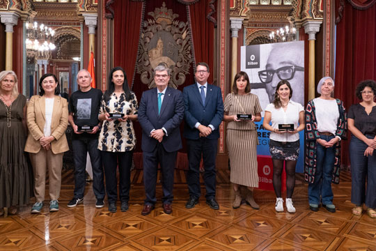 Gabriel Arestiri omenaldia egin dio Bilbok haren izena daraman XLI. ipuin-lehiaketaren sari-banaketan