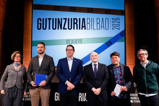Azkuna Zentroa - Alhóndiga Bilbaok Gutun Zuria Bilbao. Letren Nazioarteko Jaialdiaren 19.º edizioa aurkeztu du, literatura garaikidearen hogeita hamar bat erreferenterekin Azkuna Zentroa - Alhóndiga Bilbaok Gutun Zuria Bilbao. Letren Nazioarteko Jaialdiaren 19.º edizioa aurkeztu du, literatura garaikidearen hogeita hamar bat erreferenterekin