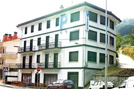 Exterior de la Pensi�n Izaskun