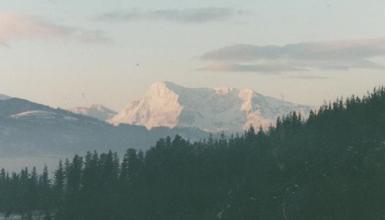 Hoteletik Anboto mendia ikus daiteke