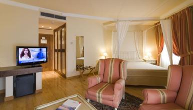 Goi-mailako logela bikoitza