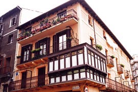 Outside of the Pensi�n Zinkoenea Guesthouse