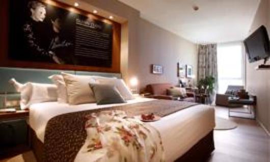 ZINEMA7 HOTEL