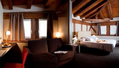 Egongela duen logela