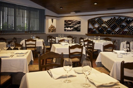 Interior del asador Urkiola
