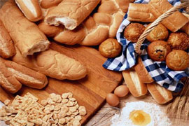 Kalitate handiko gozoak eta pastelak egiten dituzte Zuricalday gozotegian