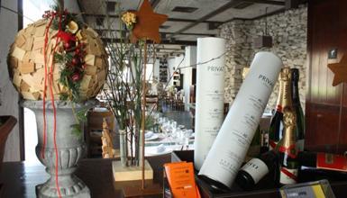 Dining area bar