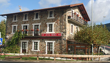 Bidebieta Jatetxearen kanpoaldea