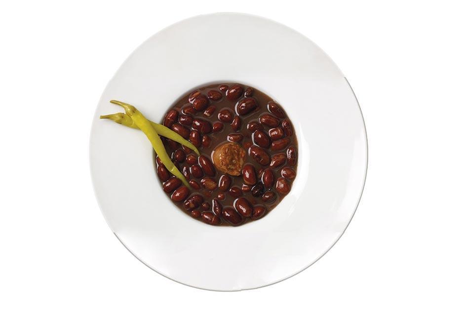 Plato de alubias con sacramentos