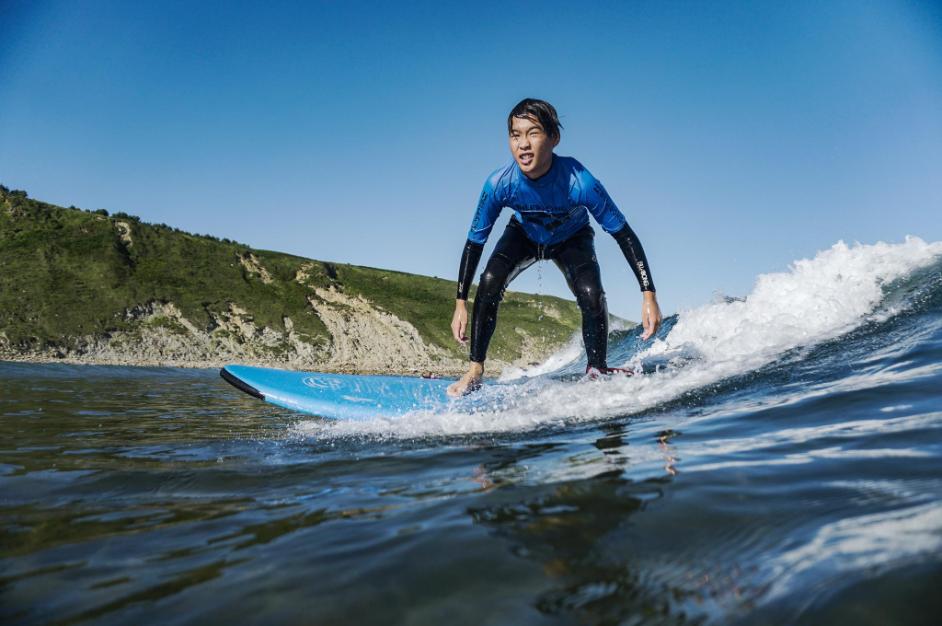 Surfa  Barinatxe / La Salvaje hondartzan 