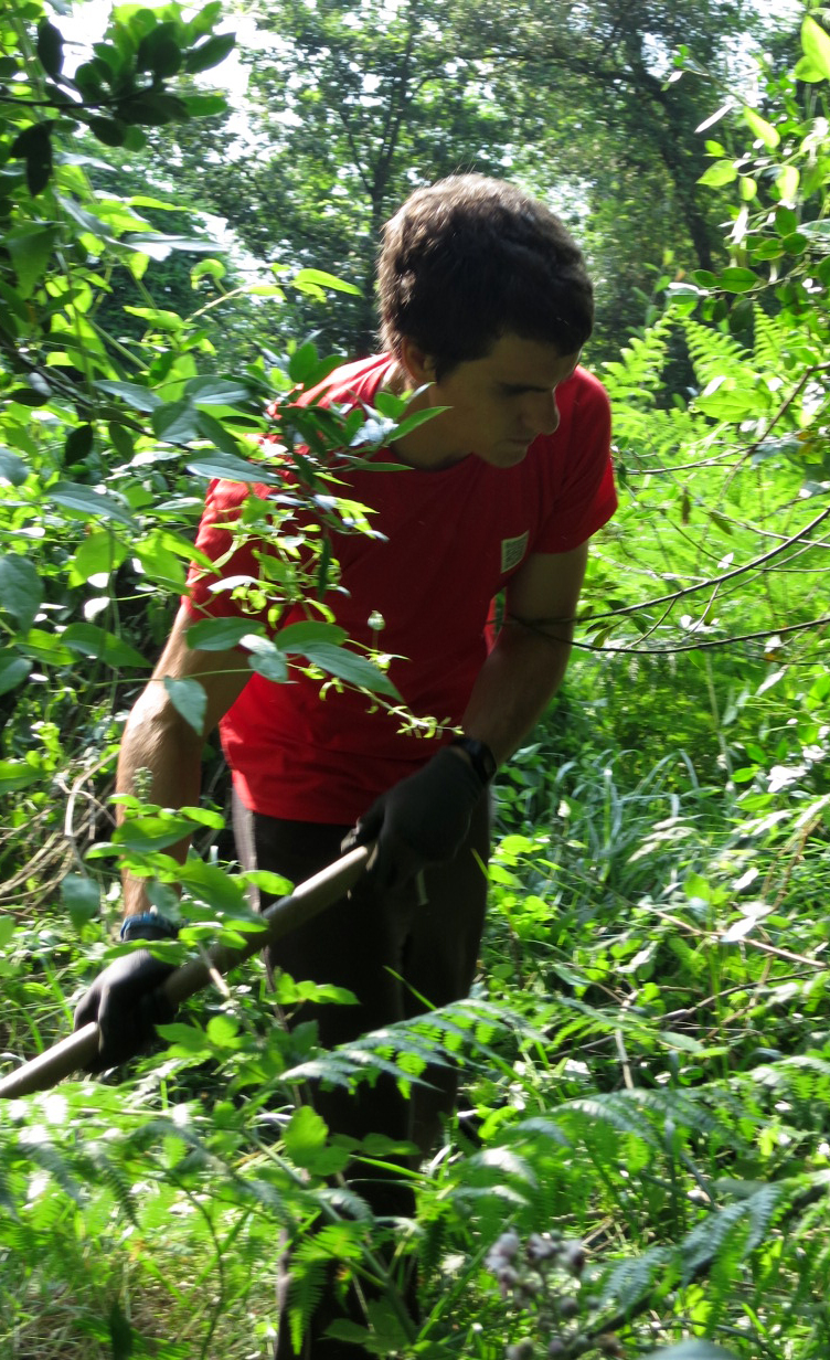 "Ez daukagu zertan Saloura joan beharrik ondo pasatzeko"
