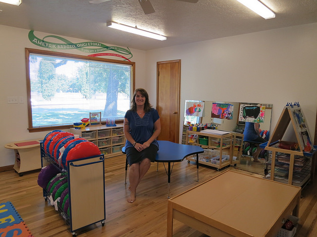 Mara Davis: "Muchos padres no saben euskera, y no quieren que a sus hijos/as les suceda lo mismo"