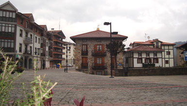Areatzako plaza nagusia