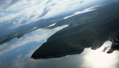 Vistas del embalse del Zadorra