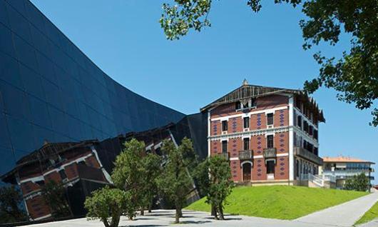 Crist�bal Balenciaga Museoa