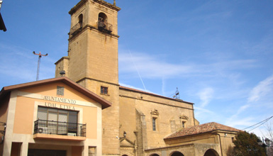 Ayuntamiento e iglesia de San Juan Bautista