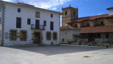 Town Hall and church of San Vicente