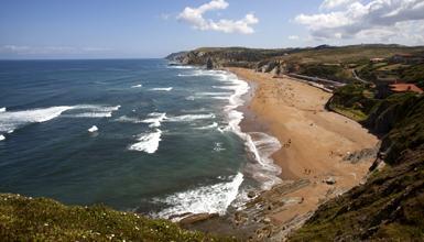 Playa Arrietara-Atxabiribil