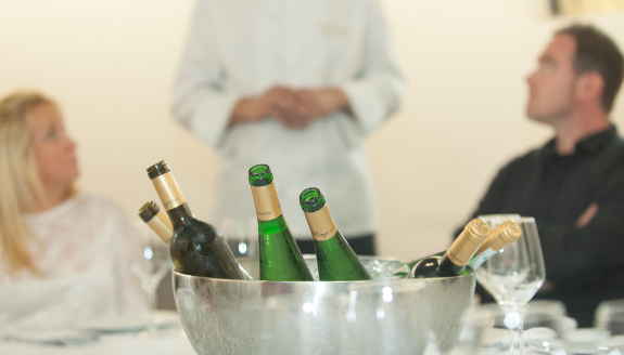 Txakolinaren eta Idiazabal gaztaren uztartzea Goierrin