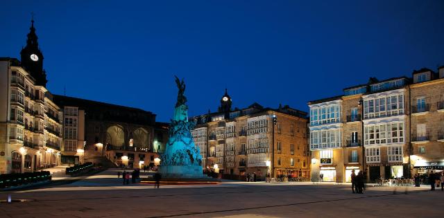 Ruta por los escenarios de El silencio de la Ciudad Blanca