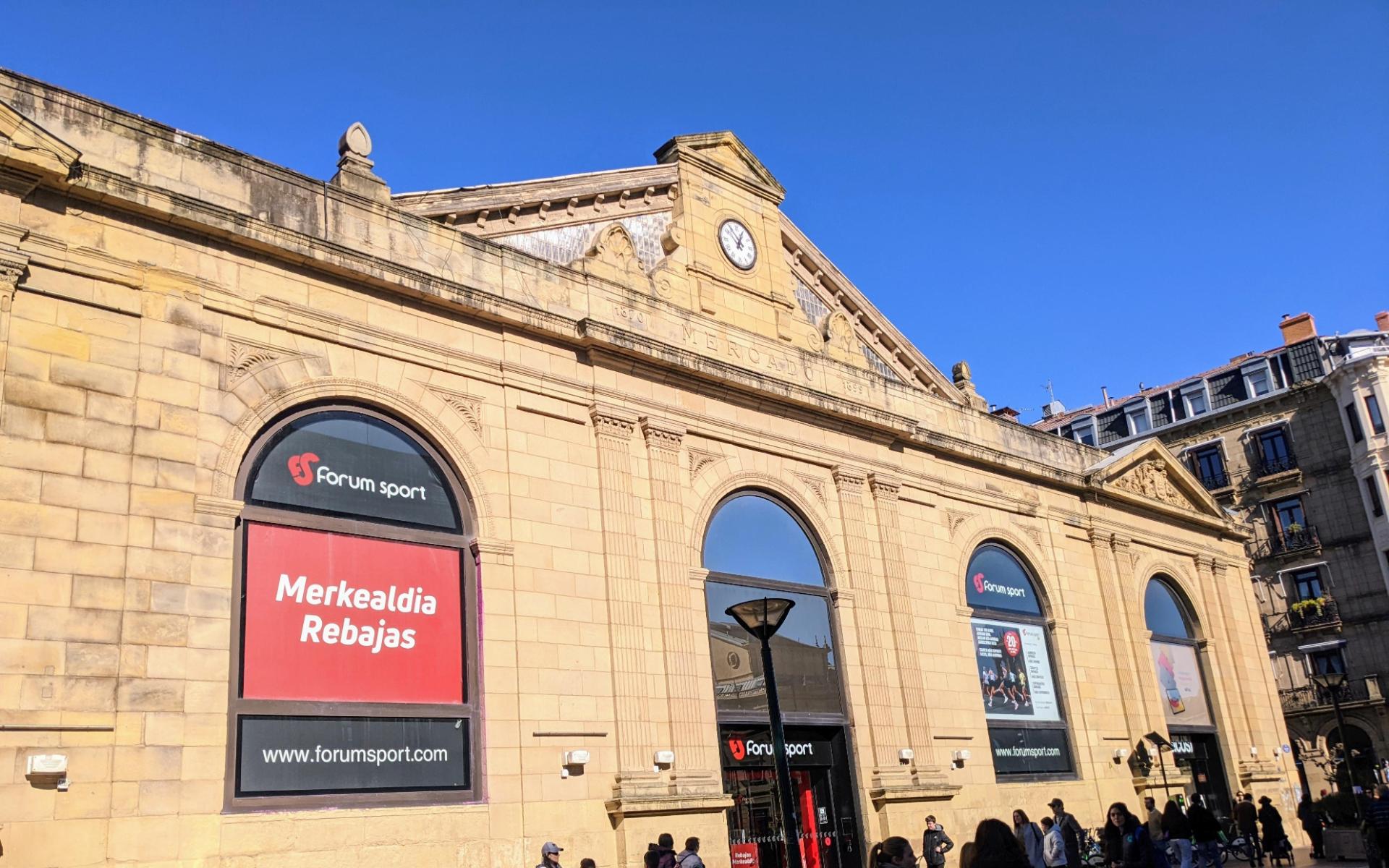 Mercado de la Bretxa