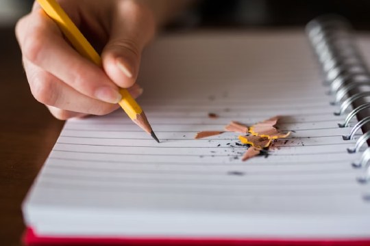 "Idazketa tailerra sortzailea"