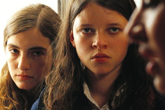 Nosferatu 2025: "La niña santa" Nosferatu 2025: "La niña santa"