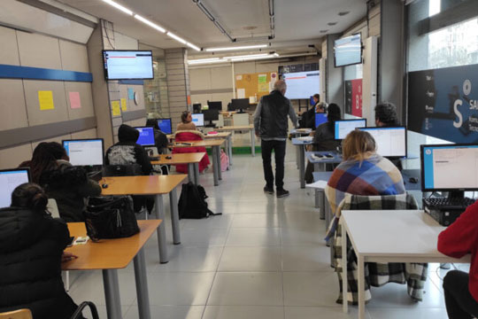 "Garapenerako sarrera Roblox Studiorekin: plataformak eta oinarrizko jokalari anitzeko jokoa"