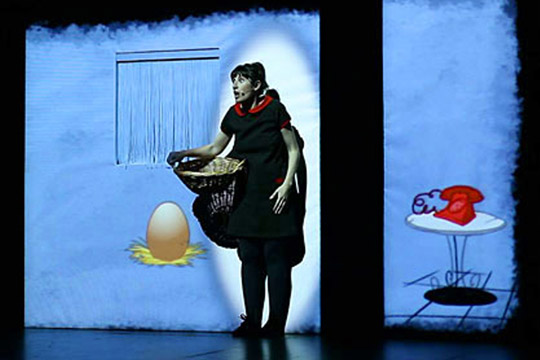 Familientzako Arte Eszenikoen Egitaraua: "Oilar bat dago zure teilatuan"