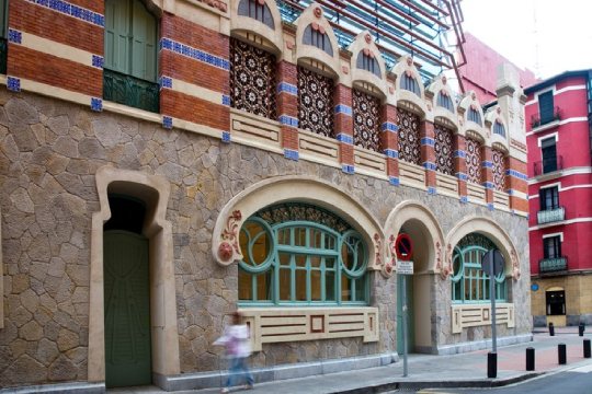 "MIGRACION Y DESPLAZAMIENTO DE LAS PERSONAS POR CAUSAS AMBIENTALES"