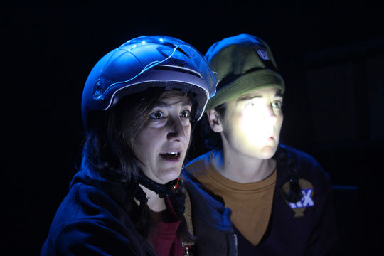 "Mamuak ezagutzera joan zen umea"