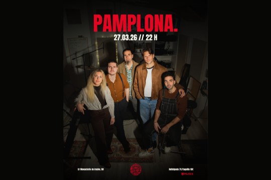 PARED CON PARED (Iru&ntilde;a)