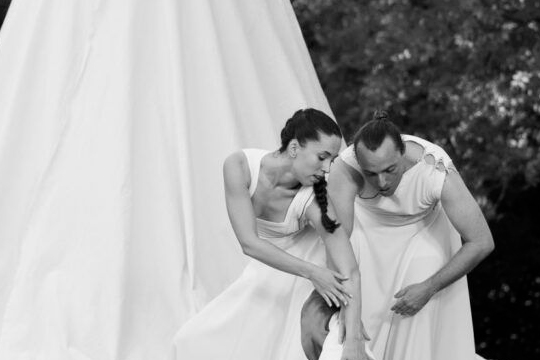 D&iacute;a Internacional de la Danza 2026 en Museo Cristobal Balenciaga: "N&oelig;ud"