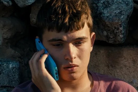 Kresala Zinekluba: "ENZO"