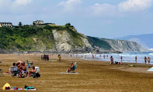 Playas de Arriatera y Atxabiribil