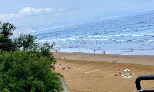 Playas de Arriatera y Atxabiribil
