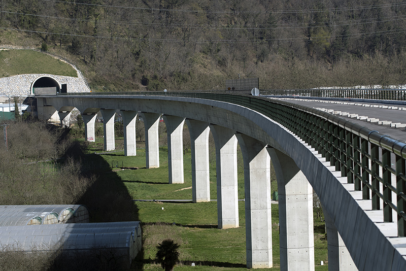 Y vasca Urnieta-Hernani viaducto Urumea