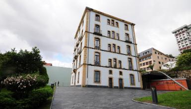 Photomuseum. Argazki & Zinema Museoa
