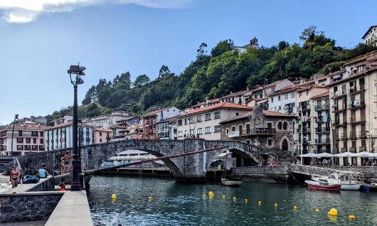 Zubi Zaharra eta Kofradia Zaharra