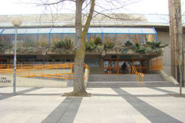 Exterior de front�n