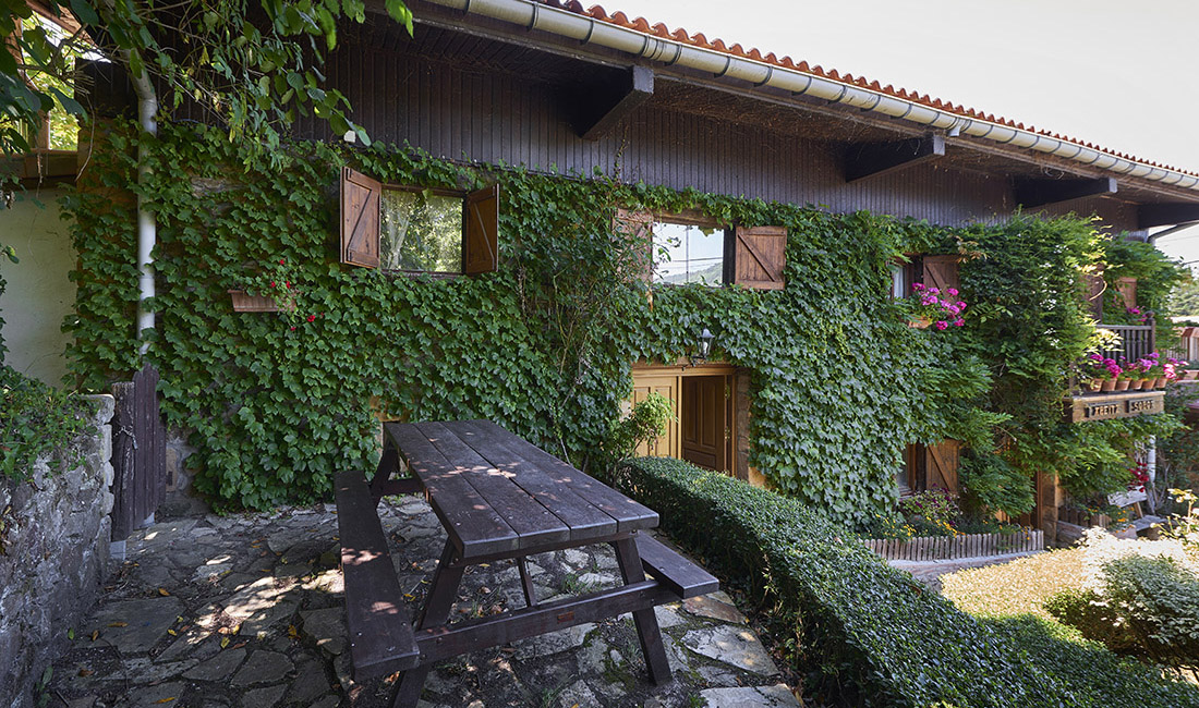 Areitz Soroa Baserri Eskola