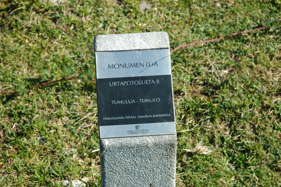 Placa del túmulo de Urtapotolueta II