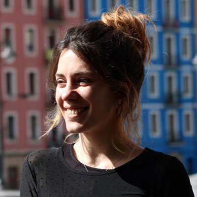 Mar&iacute;a &Aacute;lvarez-Rementeria